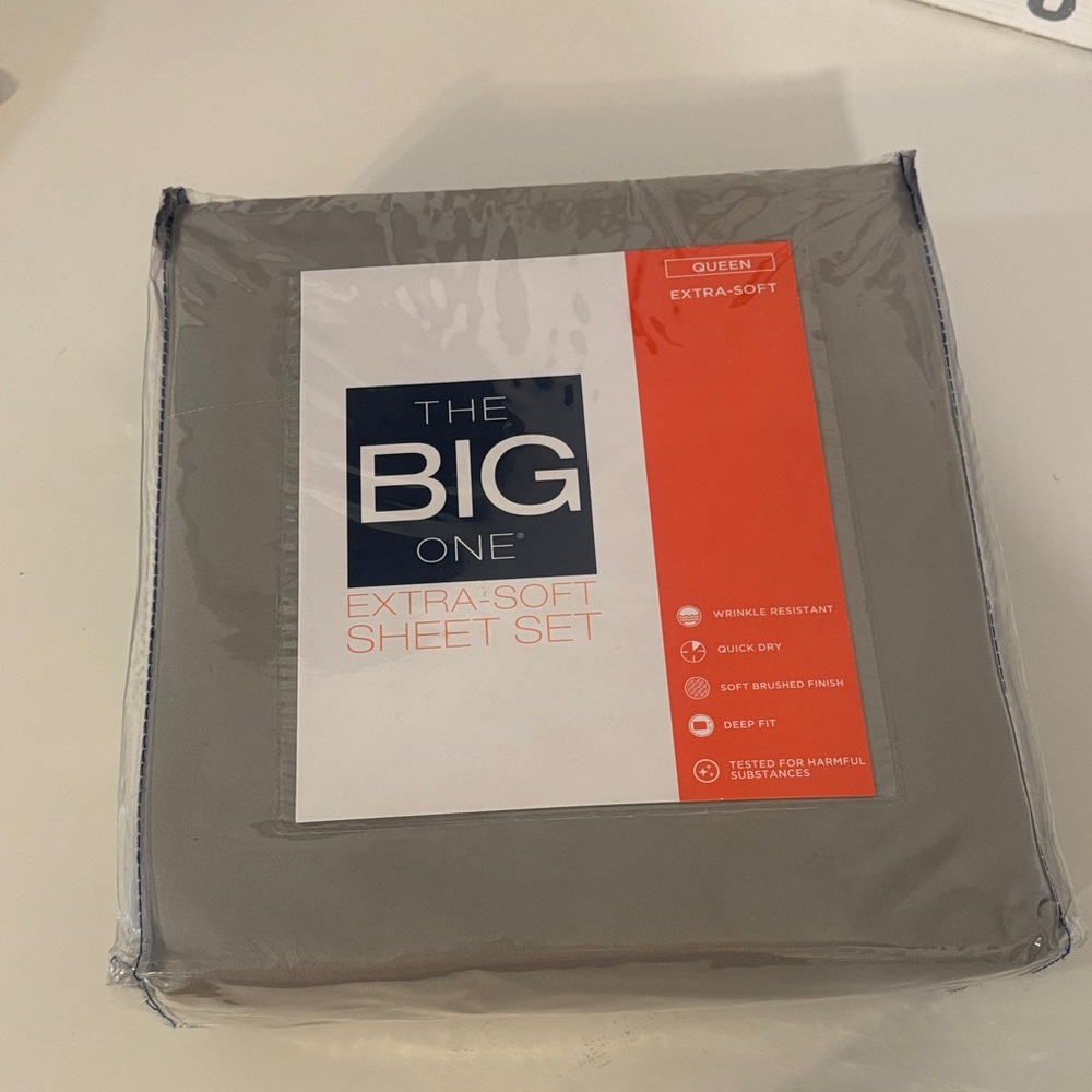 New The Big One Extra-Soft Sheet Set in Gray